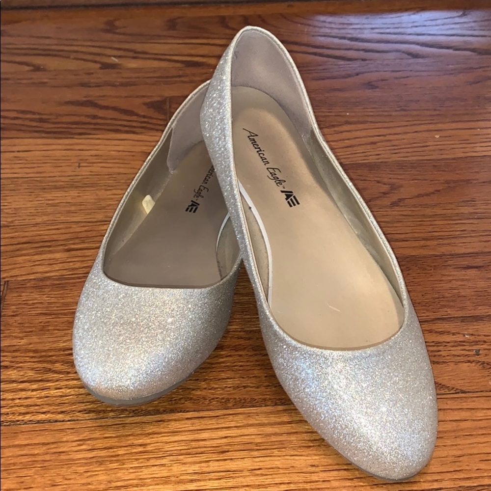Women’s size 9 flats